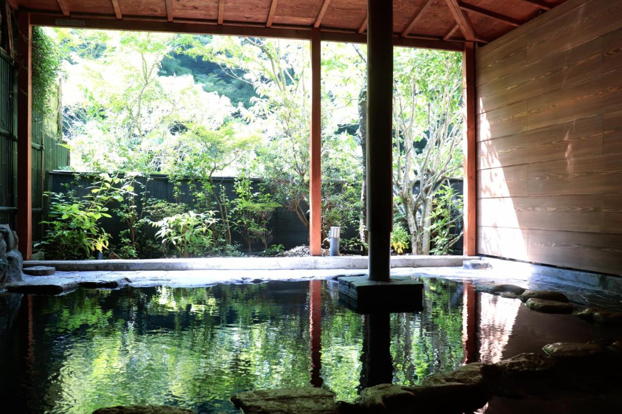 Onsen Guest House Tsutaya Hakone Exterior photo