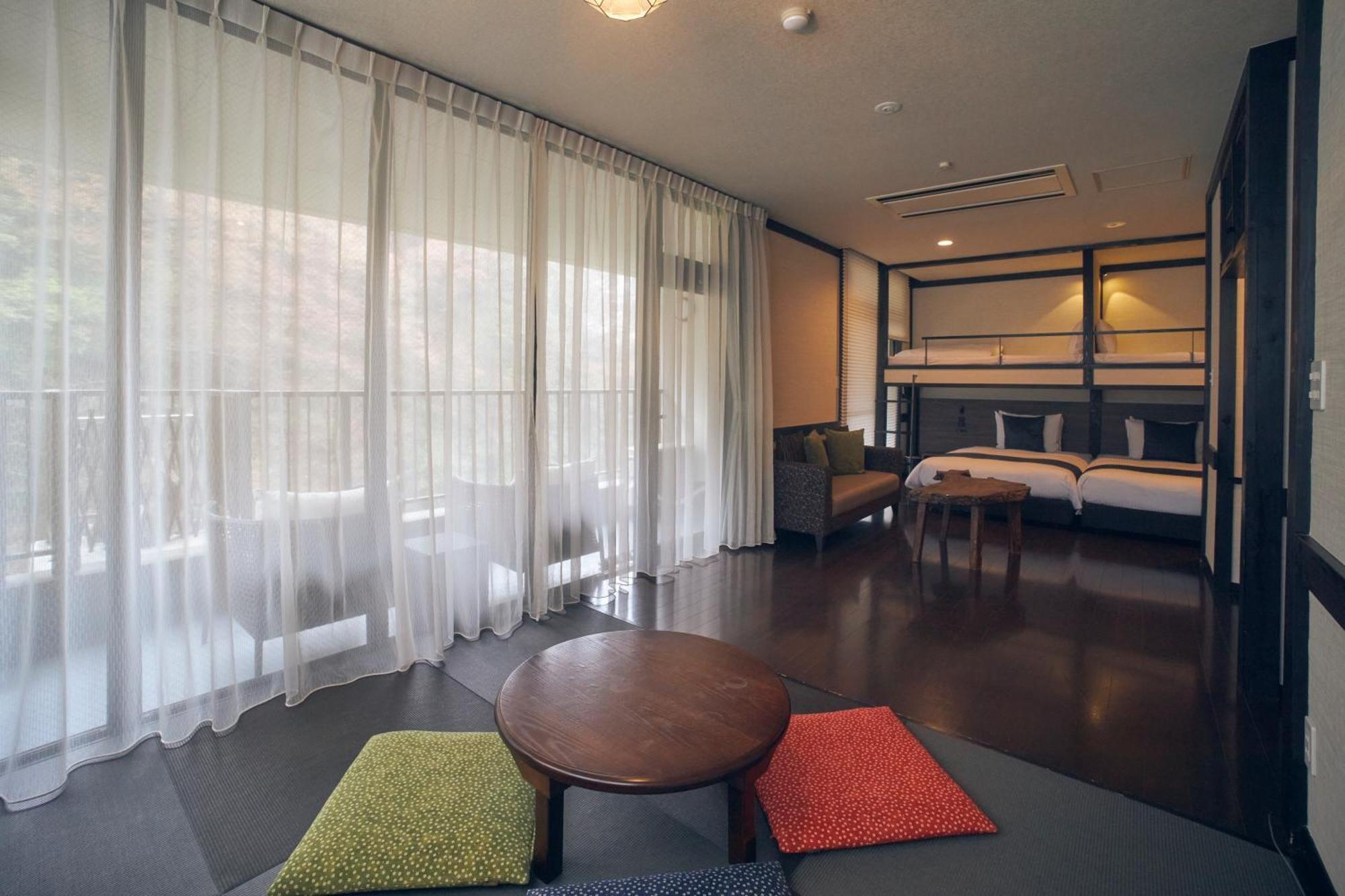 Onsen Guest House Tsutaya Hakone Exterior photo