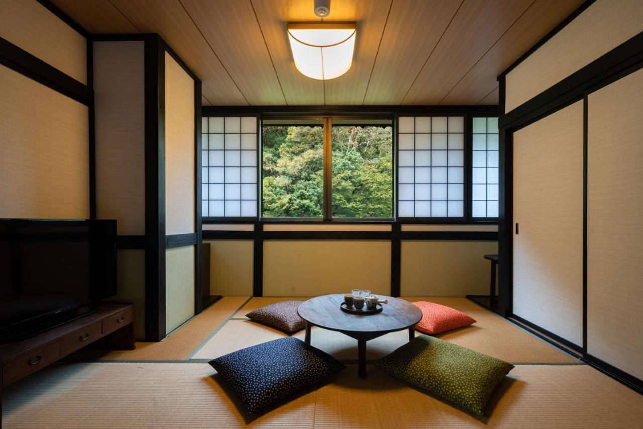 Onsen Guest House Tsutaya Hakone Exterior photo