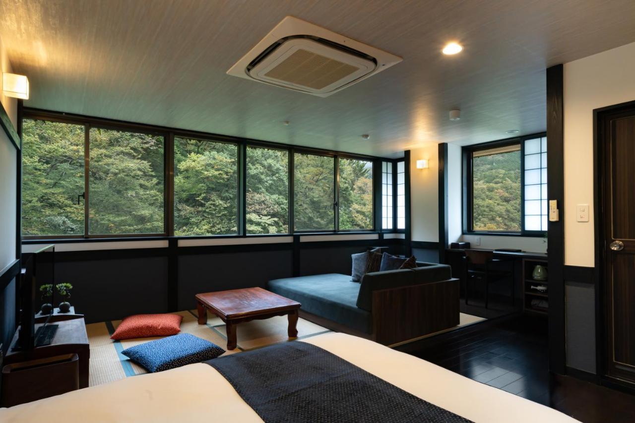 Onsen Guest House Tsutaya Hakone Exterior photo